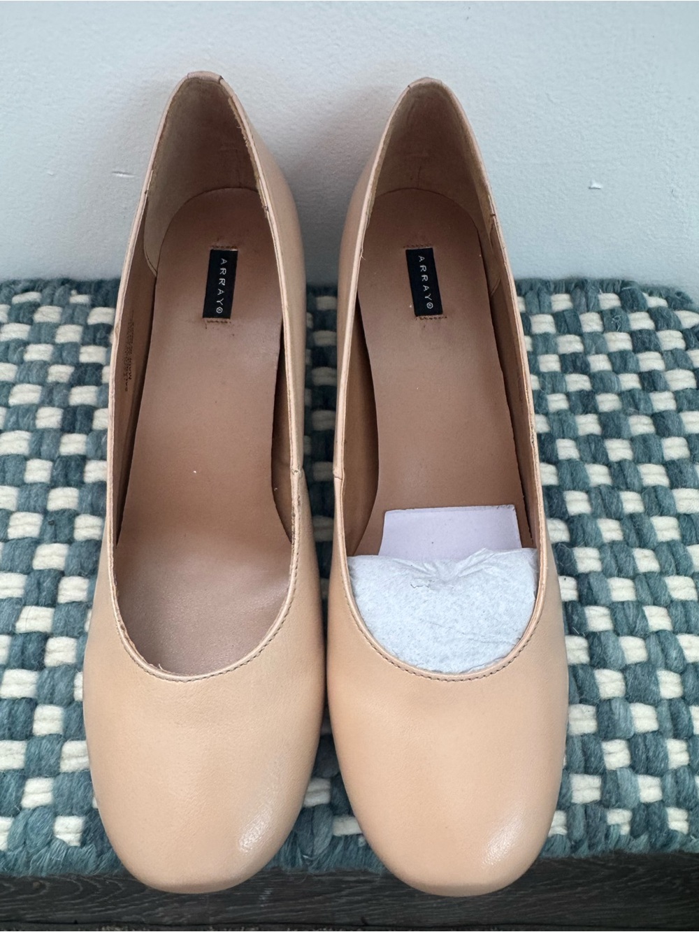Array Beige Leather Round-Toe Women’s Pumps